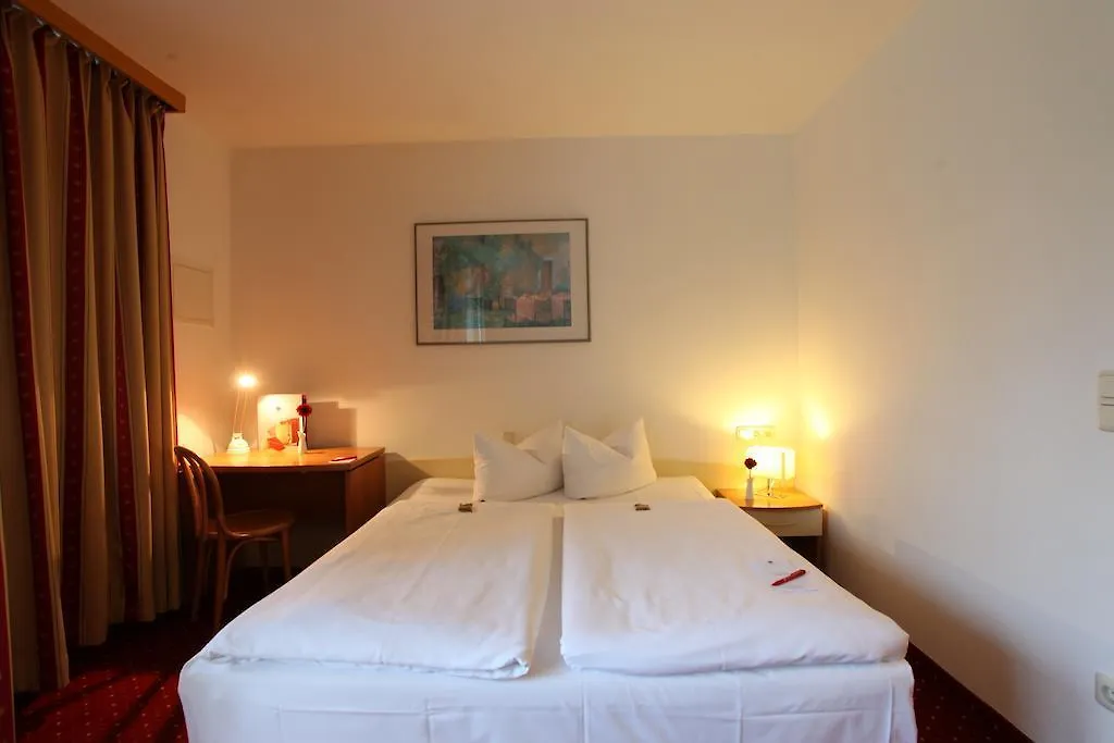 Andante Hotel Erding 3*,