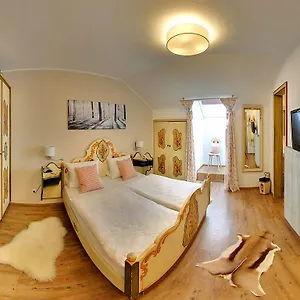 Maison d'hôtes Alter Wirt, Bernau am Chiemsee
